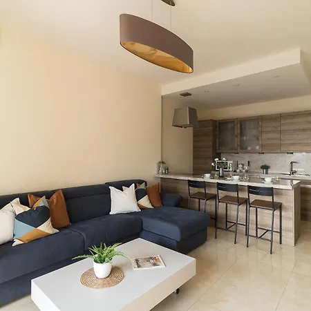 Apartment La Baia By Garda San Felice del Benaco